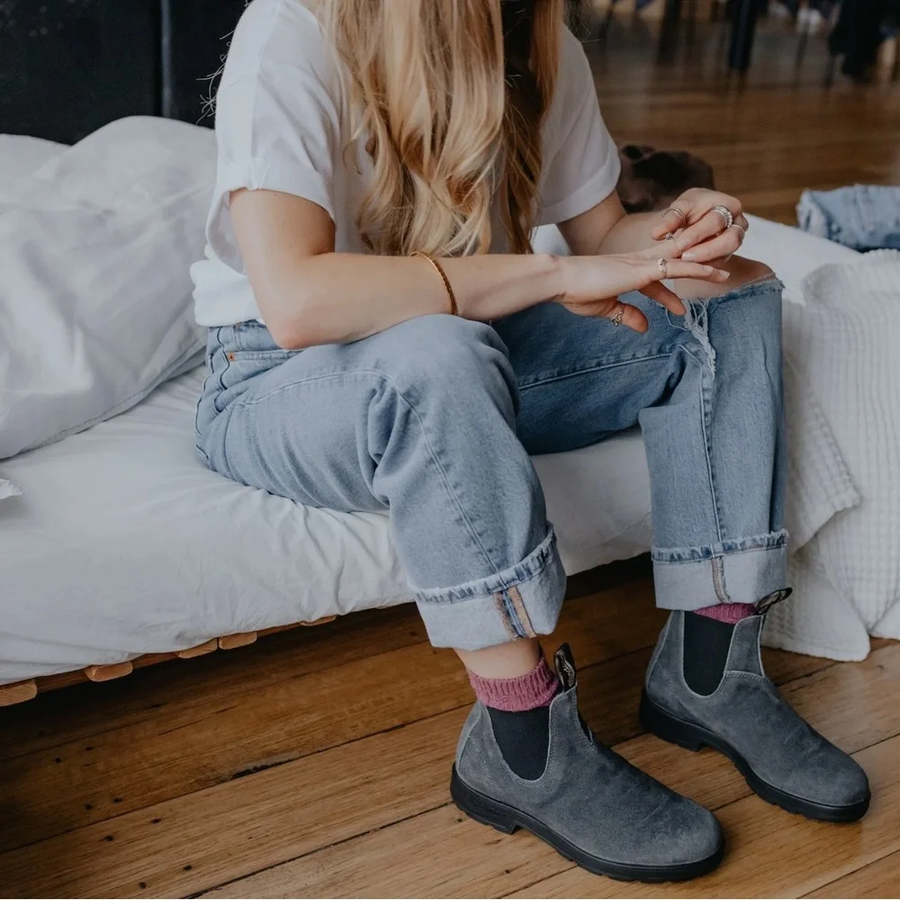Blundstone Chelsea Boots In Grey Wax Leather - Picture 6 of 15